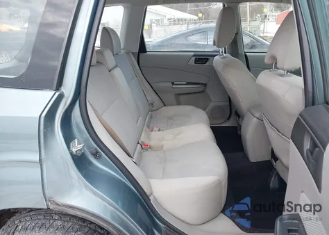 2011 Subaru Forester 2.5X z USA, uszkodzony, nr VIN JF2SHBBC9BH749261